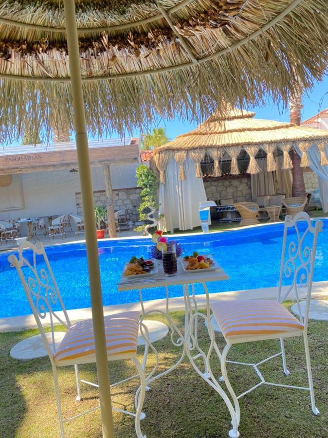 Tasquartas Otel Alaçatı Luaran gambar